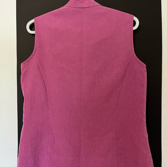 Ladies Haggar sleeveless top - Picture 3 of 4